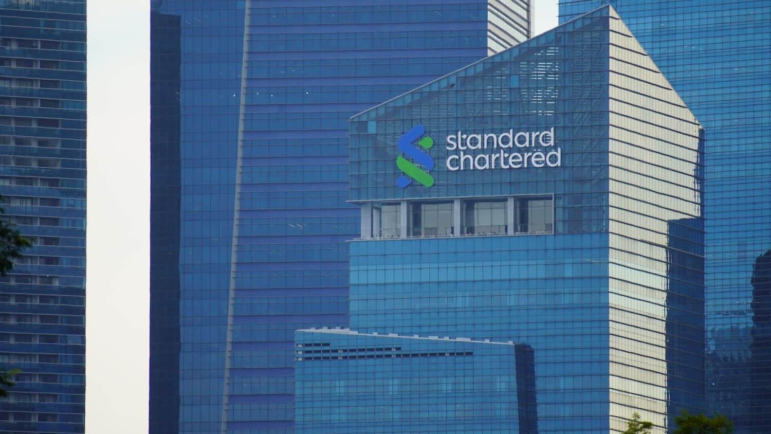 Ripple's RLUSD stablecoin can now be held by Standard Chartered for Dubai institutions as an LMAX collateral link awaits approvals (Image: Shutterstock)