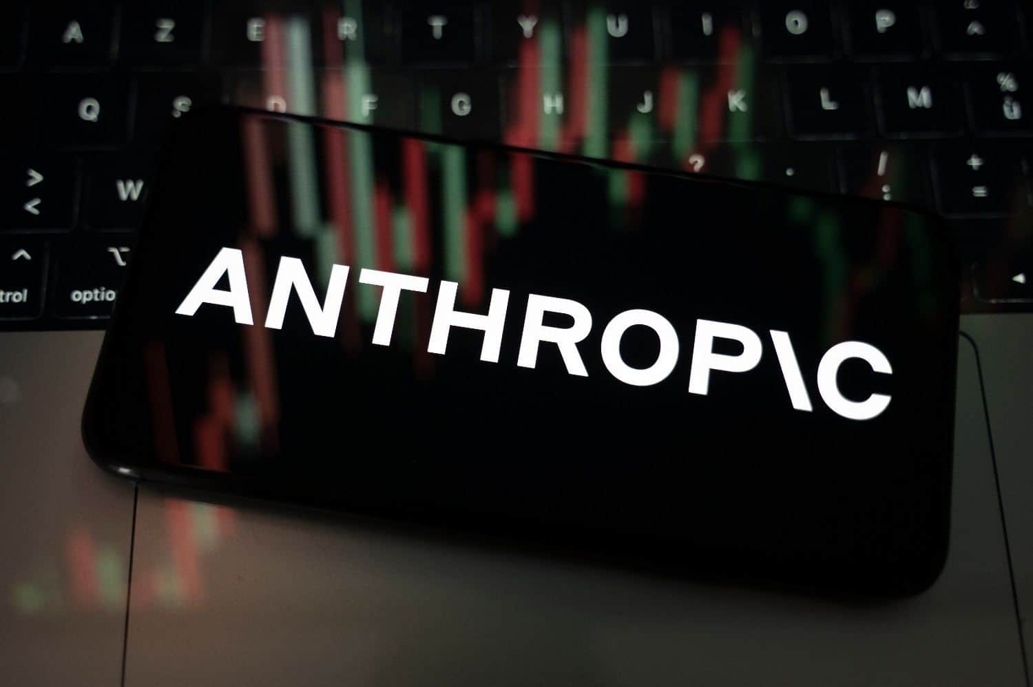 Anthropic เผย Claude ลดความล้มเหลวด้านการจัดแนวโมเดลในการทดสอบอัตโนมัติ
