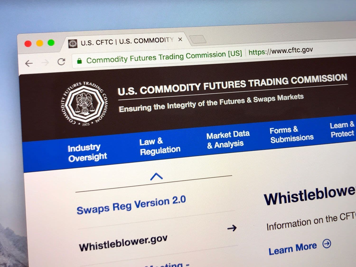 CFTC запускает пилотную программу, допускающую использование токенизированного залога на рынке деривативов США

