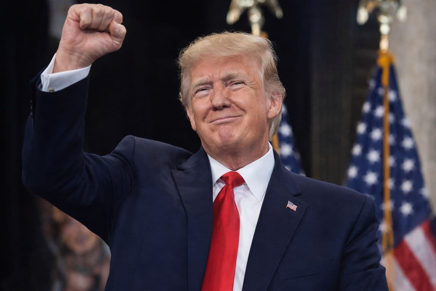 トランプの2,000億ドル極秘景気刺激策: 実は仮想通貨強気材料でもある住宅ローンプラン
