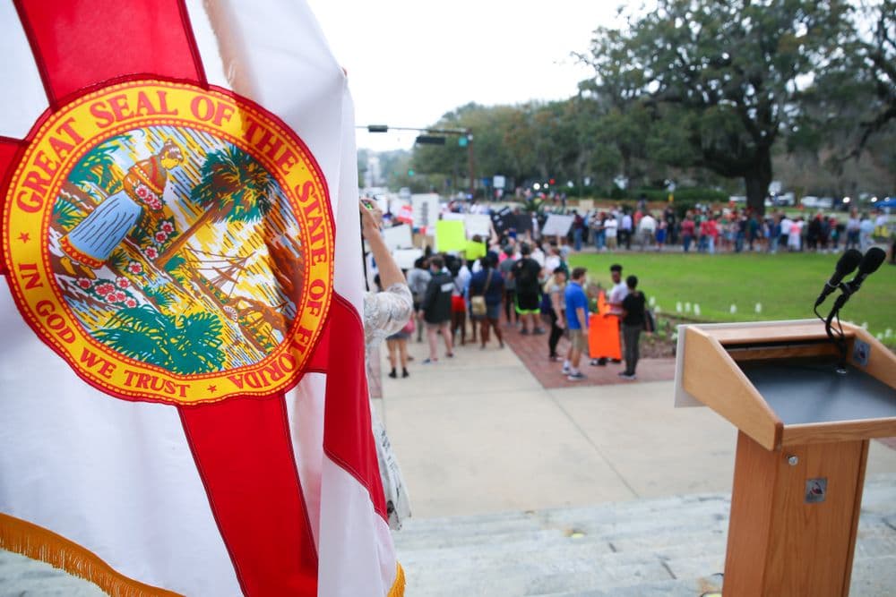 Flórida se torna o primeiro estado dos EUA a aprovar uma lei de stablecoins e aguarda assinatura de DeSantis
