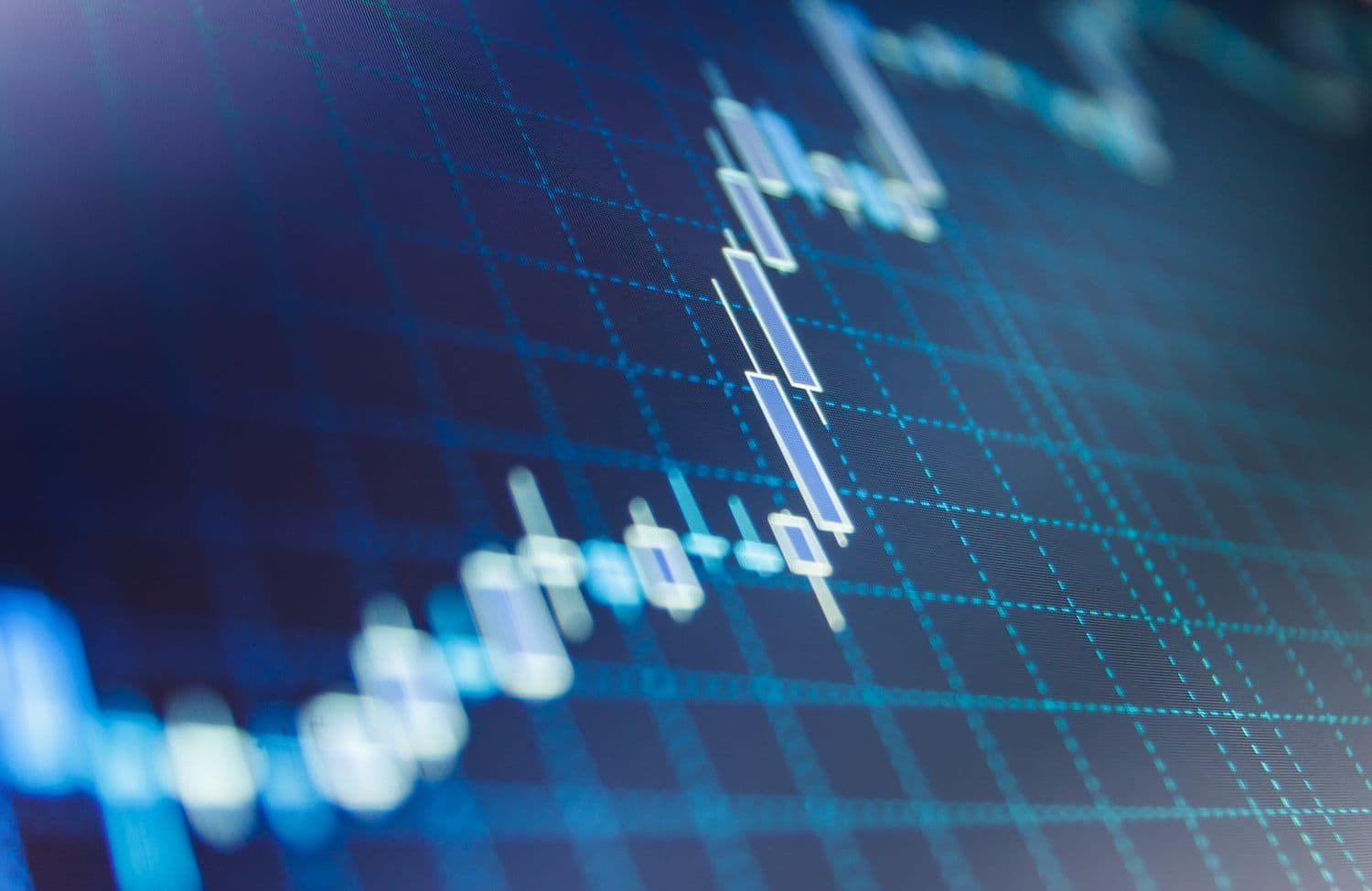 desktop-analysten-sehen-5000-als-ziel-für-ethereum-da-sich-eine-bullische-wimpelformation-abzeichnet