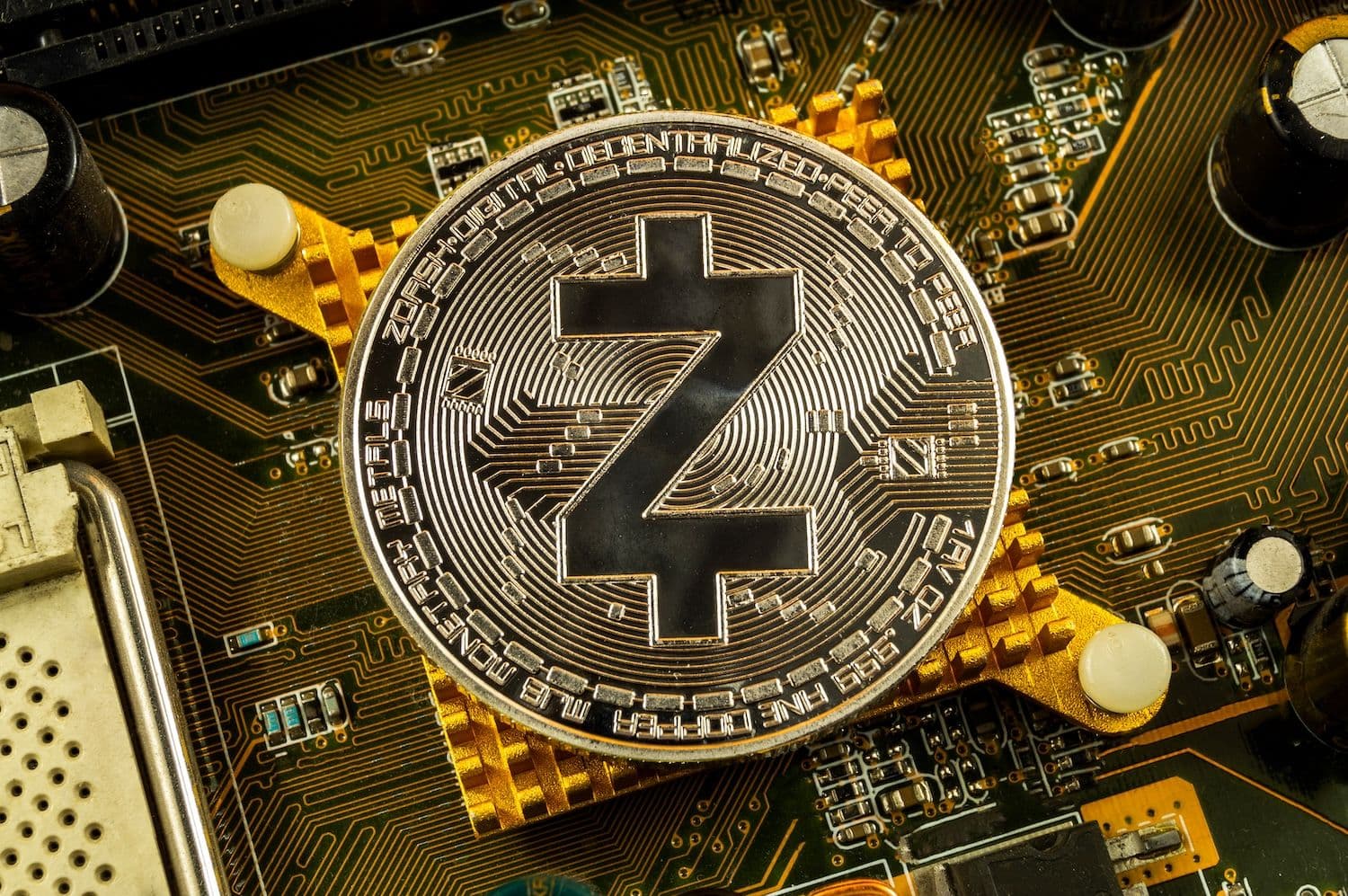 A retreat below $500 raises the risk of further Zcash losses toward key downside targets. (Image: Shutterstock)
