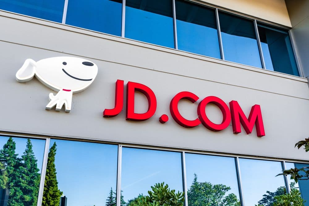 Empurrão de Stablecoin Cripto: JD.com da China  Mira Pagamentos Globais enquanto EUA Aprovam o Ato GENIUS
