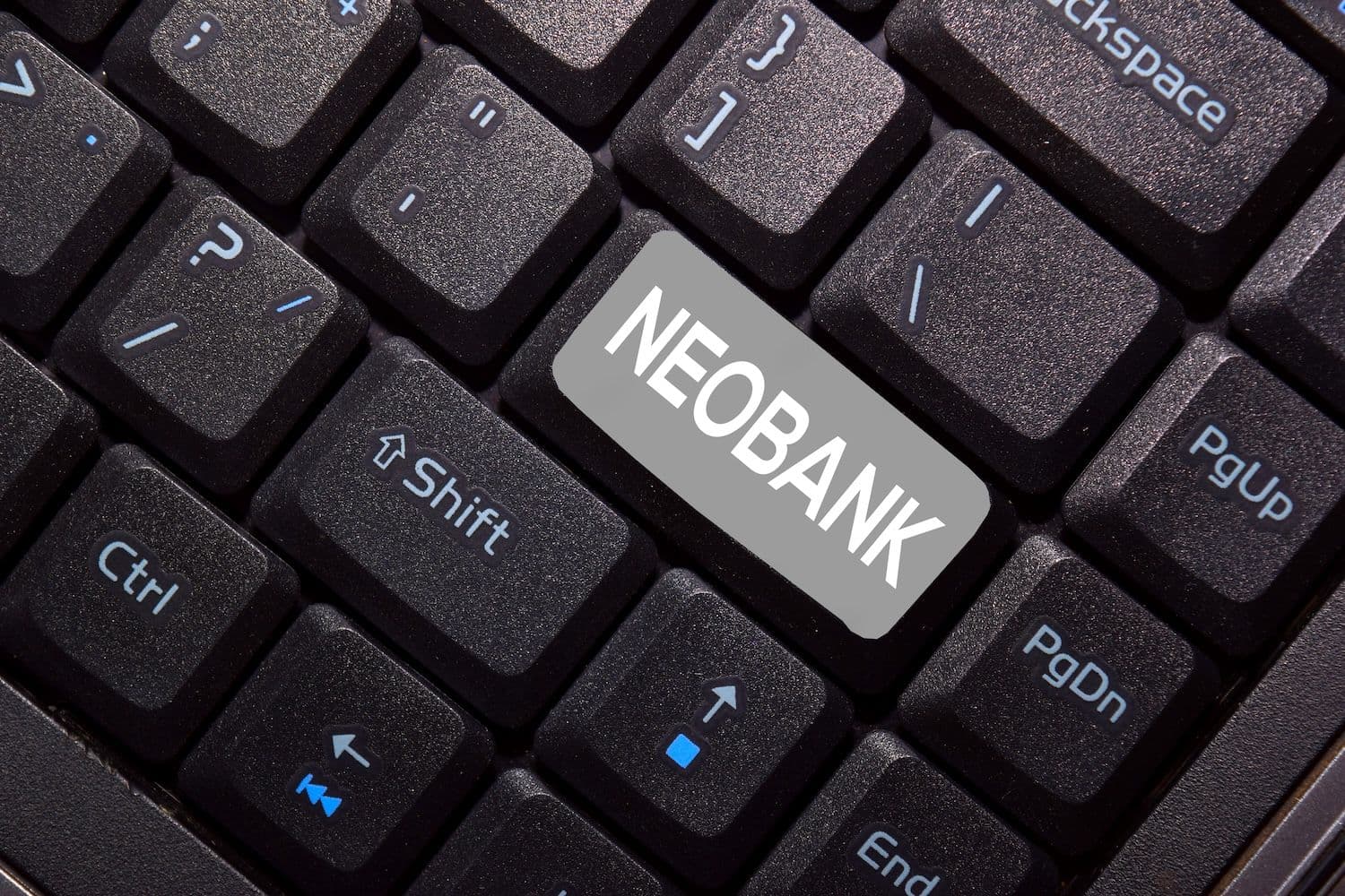 desktop-mantle-launches-worlds-first-blockchain-neobank-as-mnt-token-gains-2-amid-market-decline
