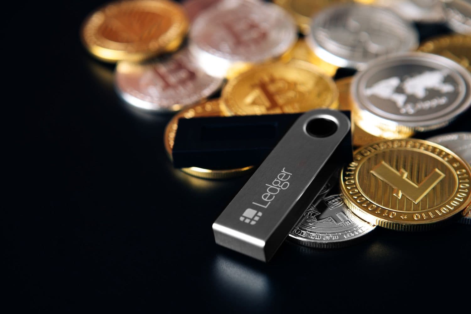 Ledger vs. Trezor en 2026: ¿Qué monedero frío gana?
