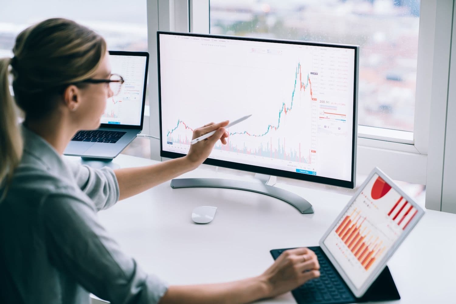 تزايد الشورتات على الإيثريوم إلى مستويات قياسية بينما يتوقع محلل ارتفاعًا صيفيًا إلى 4000 دولار
