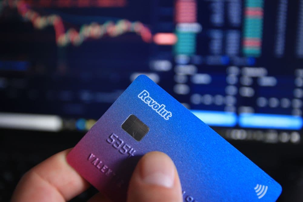 Revolut、フランス銀行免許申請 EU拡大計画1.1Bドルの中で
