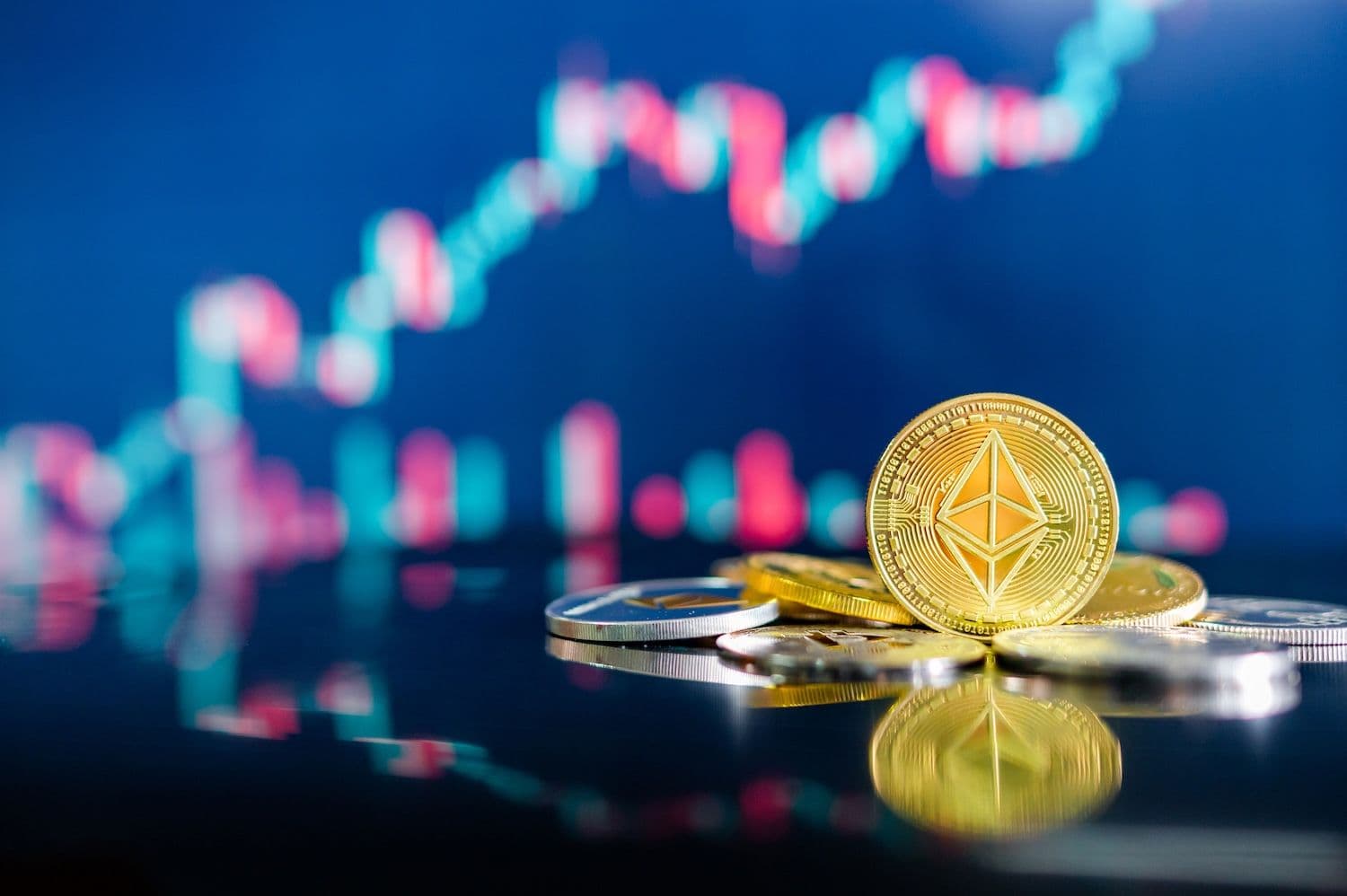 حوت من طرح الإيثريوم الأولي يبيع 60 مليون دولار بعد مكسب 9,500 ضعف بينما كبار الحائزين يواصلون التراكم بهدوء
