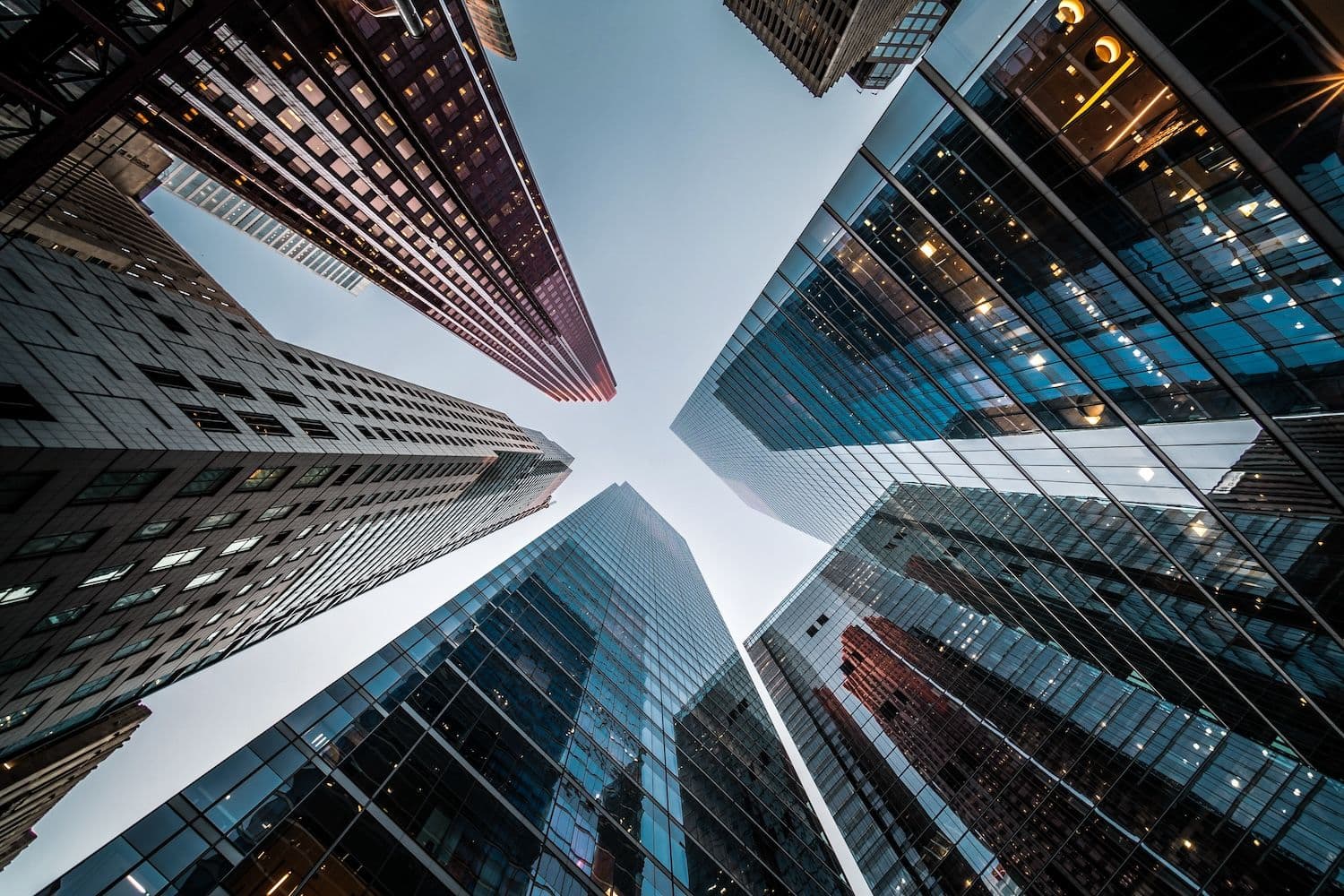 وصل سوق العملات الرقمية إلى أعلى مستوى له على الإطلاق  بقيمة 4.14 تريليون دولار مع تفوق إيثريوم على ماستر كارد ونيتفليكس
