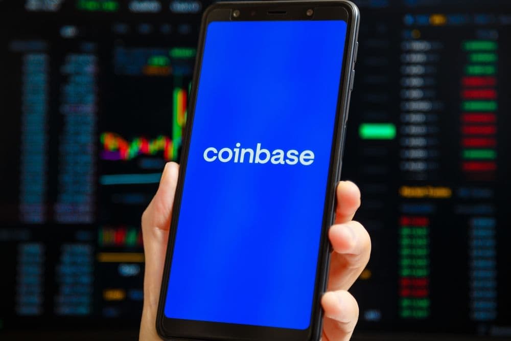 Coinbase数据泄露暴露用户信息，引发对中心化加密货币安全的担忧
