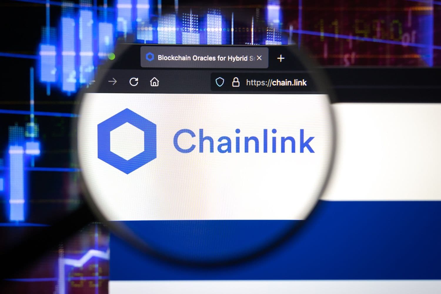 Chainlink crea una riserva on-chain di $1 milione utilizzando flussi  di reddito aziendale

