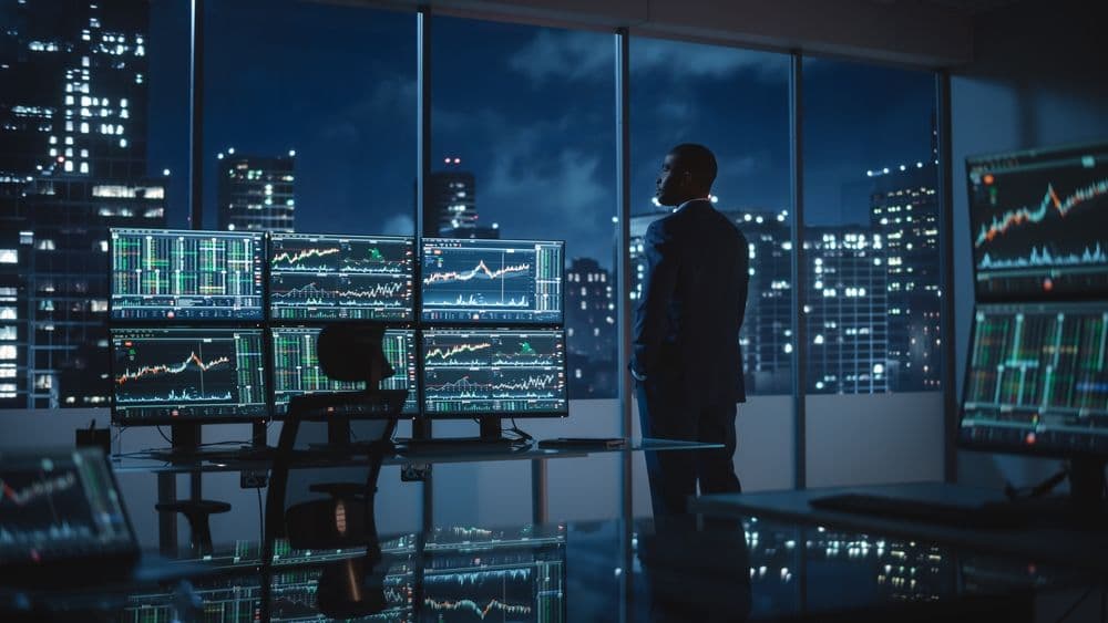 Solana Faces 6% Price Swing as Whale Sell-Off Shakes Market