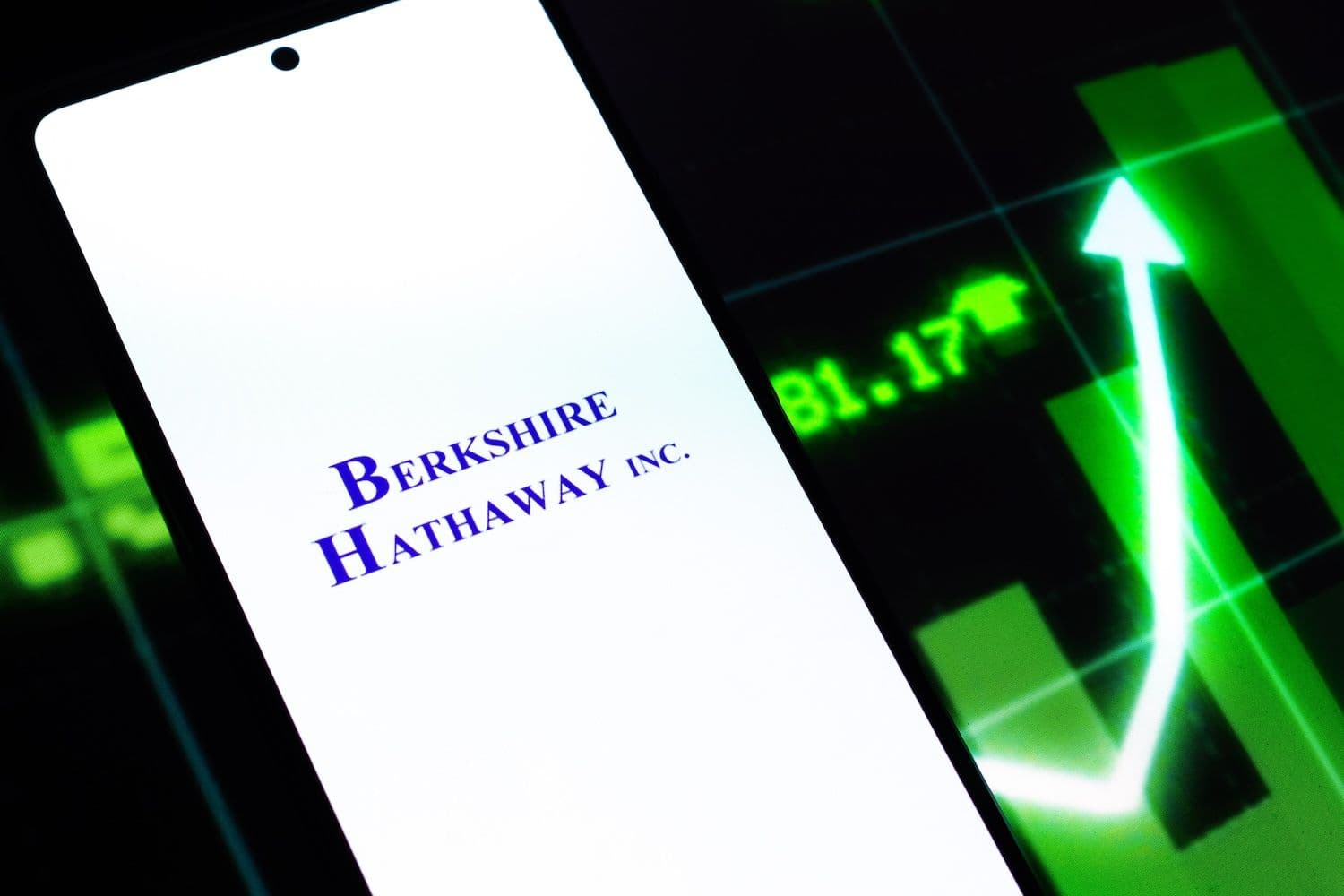 Berkshire Hathaway Bets 41.7% Of Its Portfolio On Three AI-Powered Giants