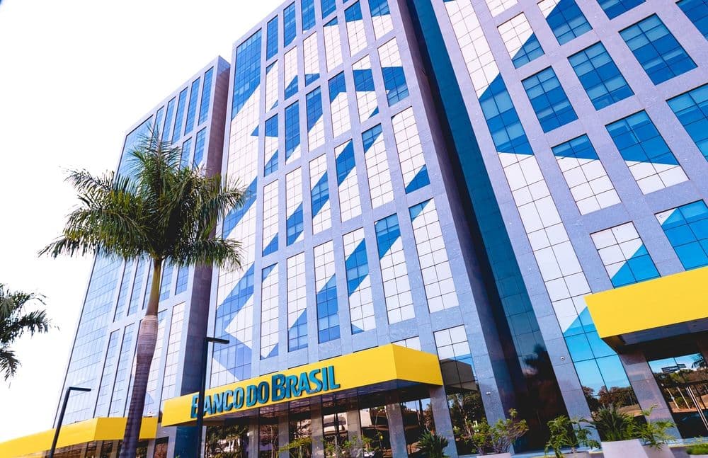 Бразилія запускає перший спотовий ETF на XRP, кидаючи виклик регуляторній позиції США
