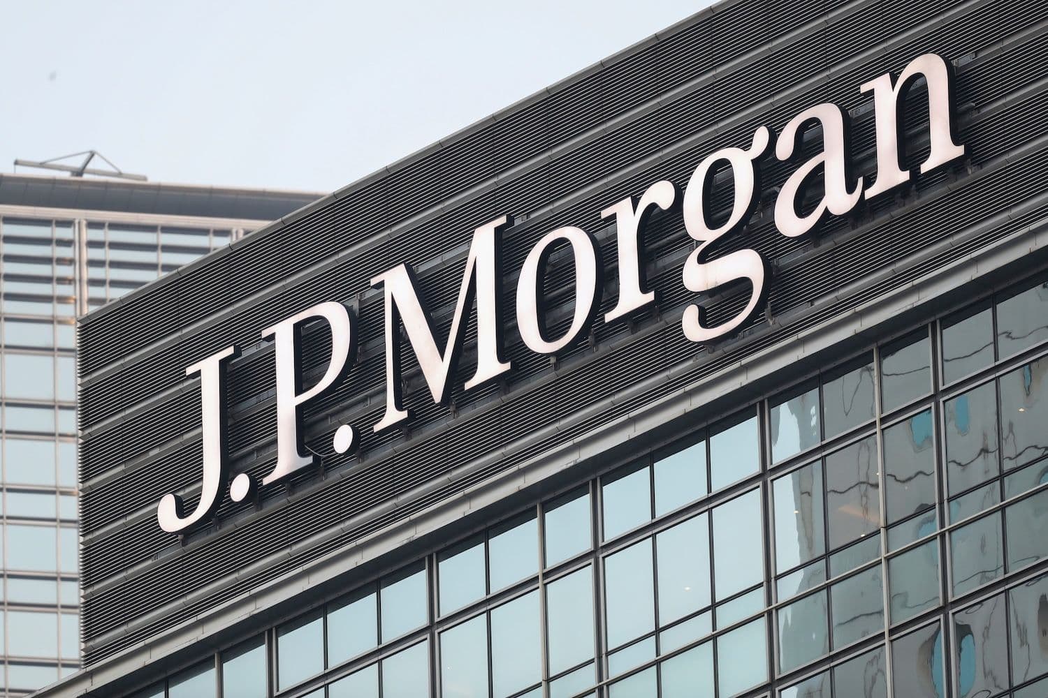 JPMorgan Eyes Bitcoin-Backed Loans Despite CEO's Crypto Skepticism