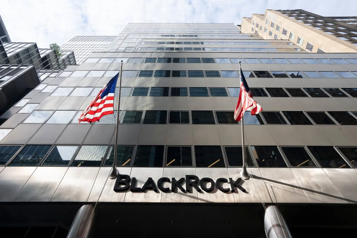 desktop-blackrock-виявляє-загрози-квантових-обчислень-в-оновленій-заявці-на-bitcoin-etf