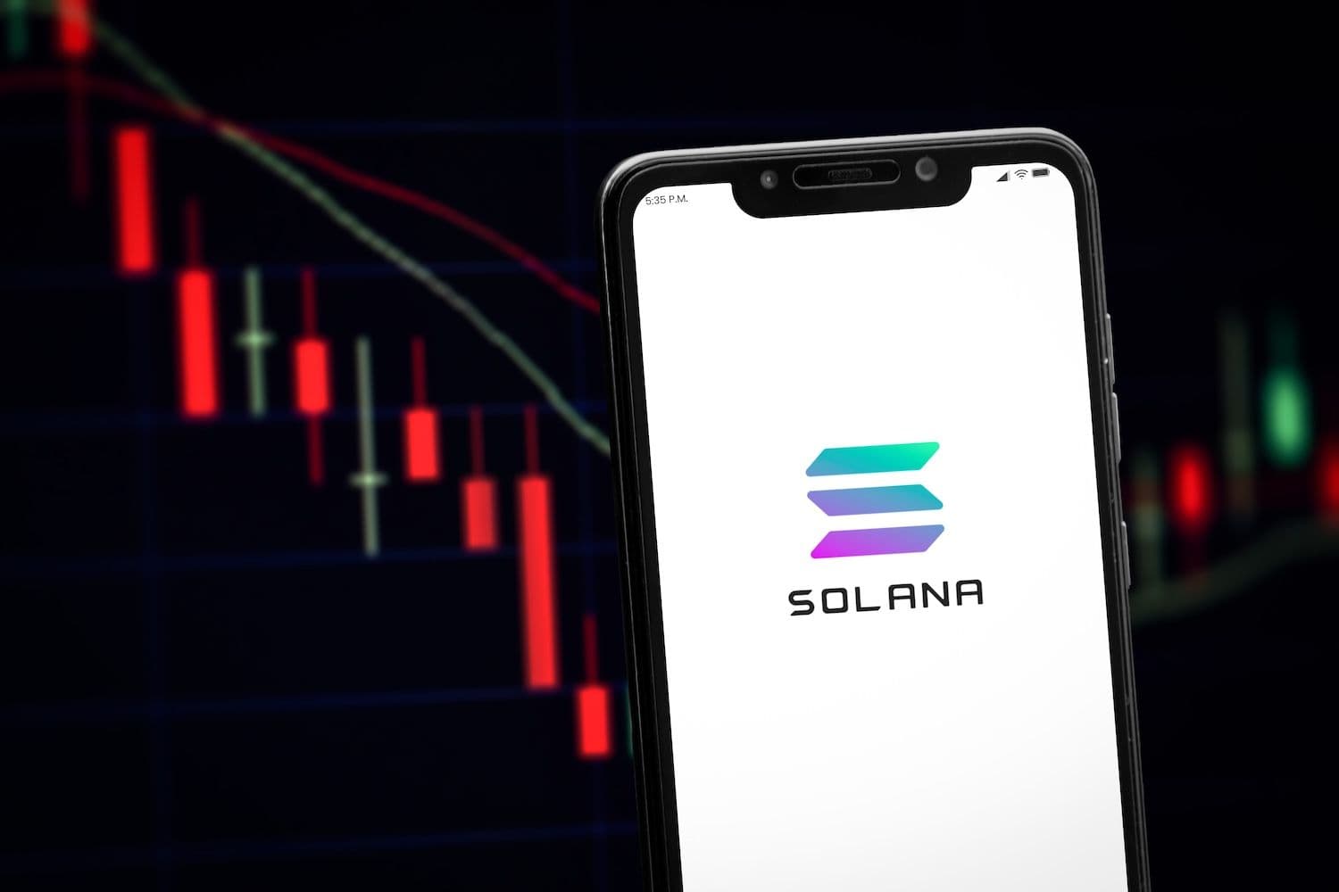 Solana cae a un rango de $180  a medida que el análisis de volumen  apunta a una debilidad continuada
