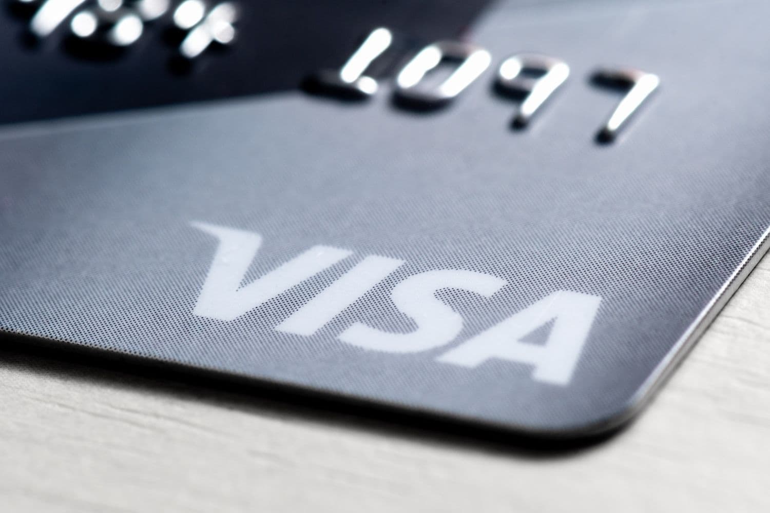 Ehemaliger Apple-Ingenieur erstellt Stablecoin Visa Karte, die Blockchain-Transaktionen verbirgt
