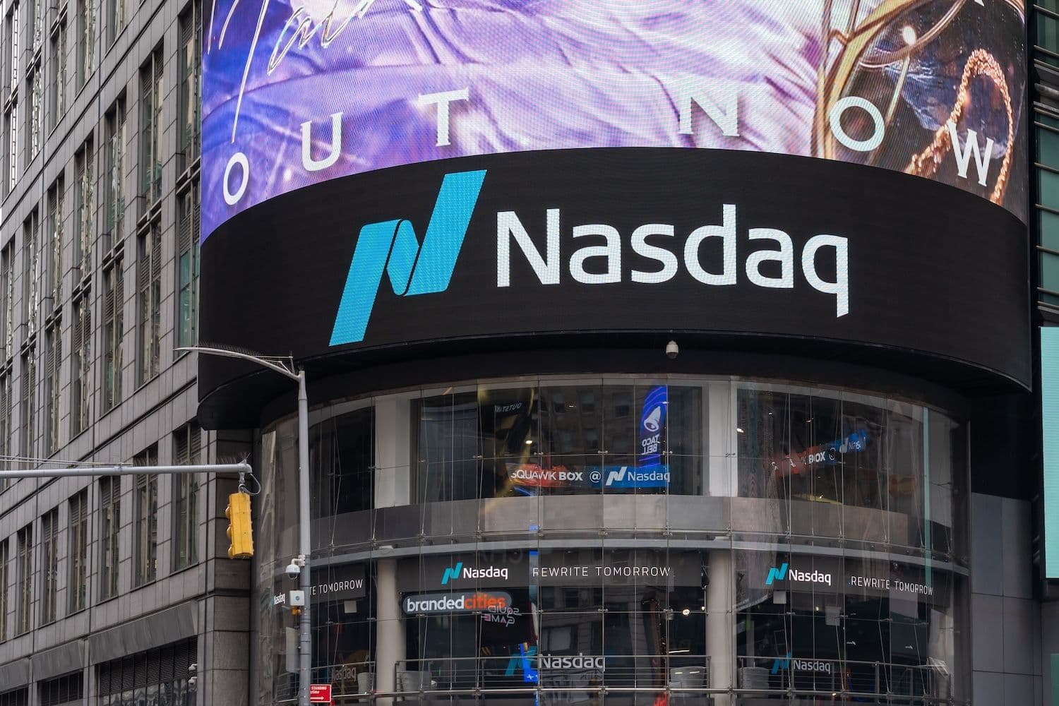 Windtree Therapeutics зіштовхується з видаленням з Nasdaq після плану по казначейству з $200 мільйонів BNB
