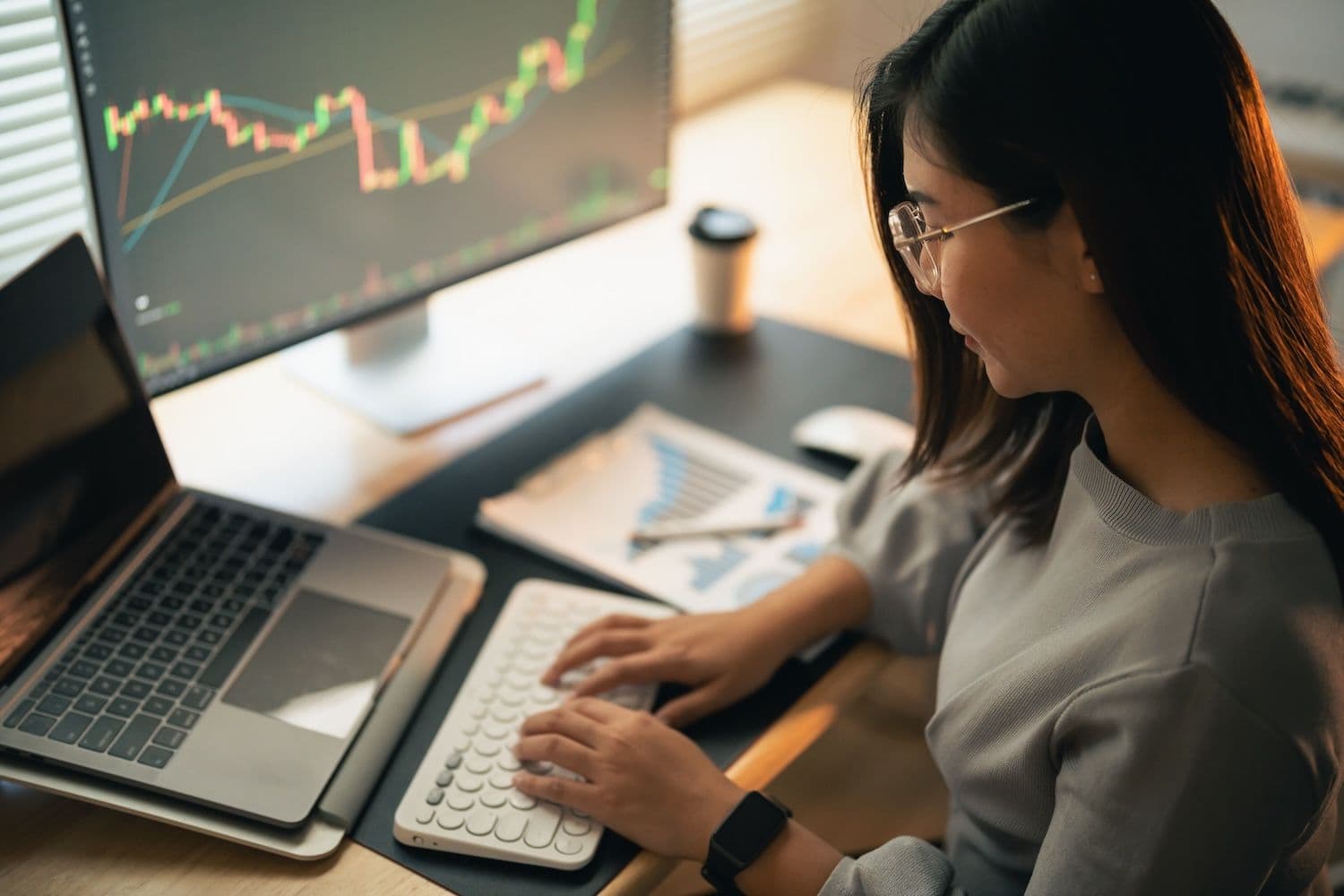 desktop-bitcoin-etfs-maintain-5-week-winning-streak-despite-dollar600m-inflow-decline