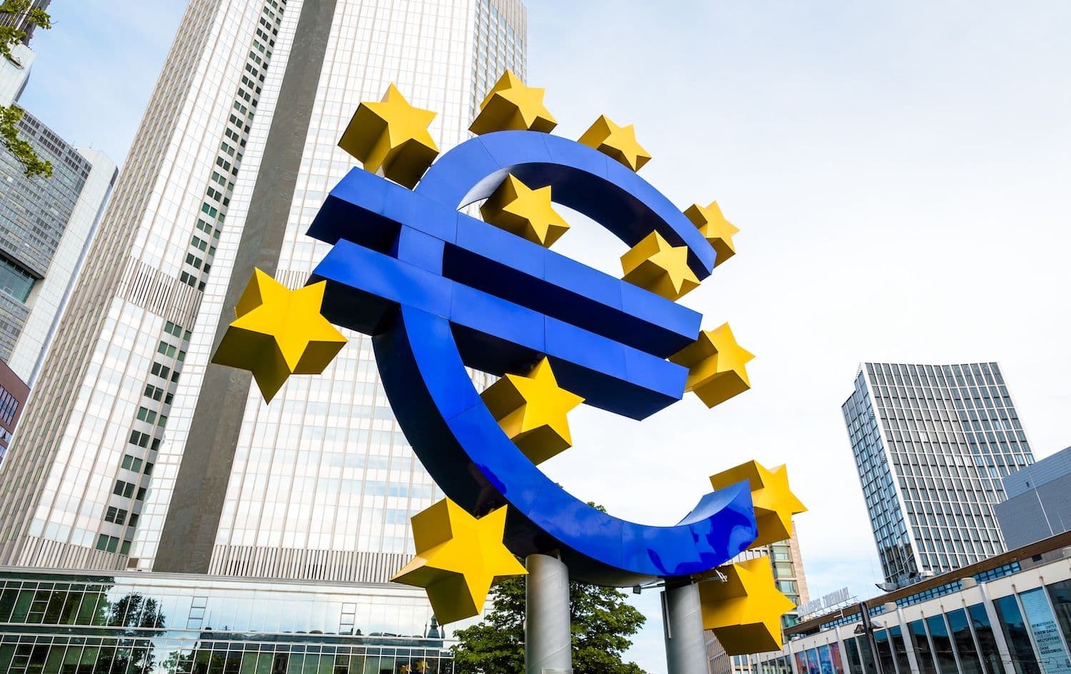 MiCA Framework Gets Clarity on EU-Licensed Stablecoin Interchangeability Rules