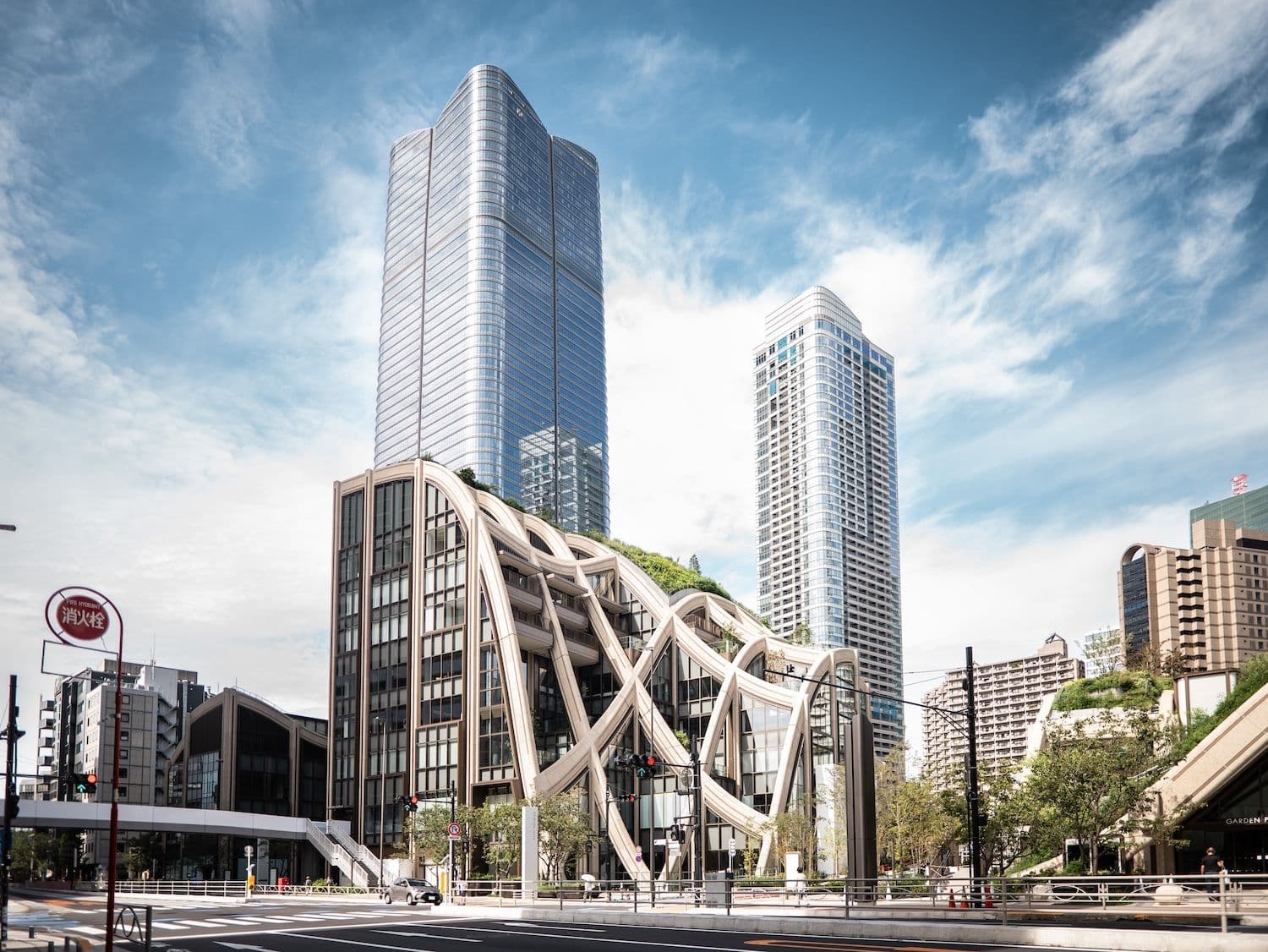 Azienda giapponese lancia la prima stablecoin yen regolamentata con obiettivo di 67 miliardi di dollari in tre anni
