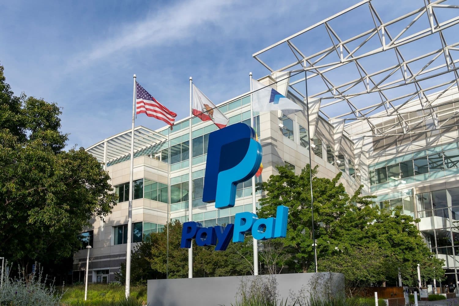 PayPal, ChatGPT Alımlarını Mümkün Kılıyor: Yapay Zeka Alışverişi Kavramdan Gerçeğe Geçiyor
