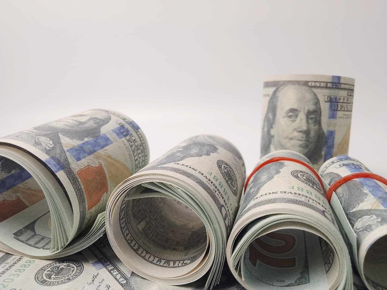 Tether выпускает $2 миллиарда в новых токенах на фоне роста рынка криптовалют
