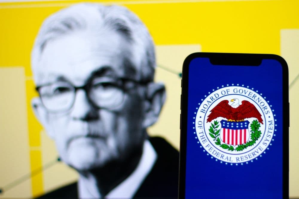 Will Trump Firing Powell Crash Bitcoin? Pompliano Raises the Alarm