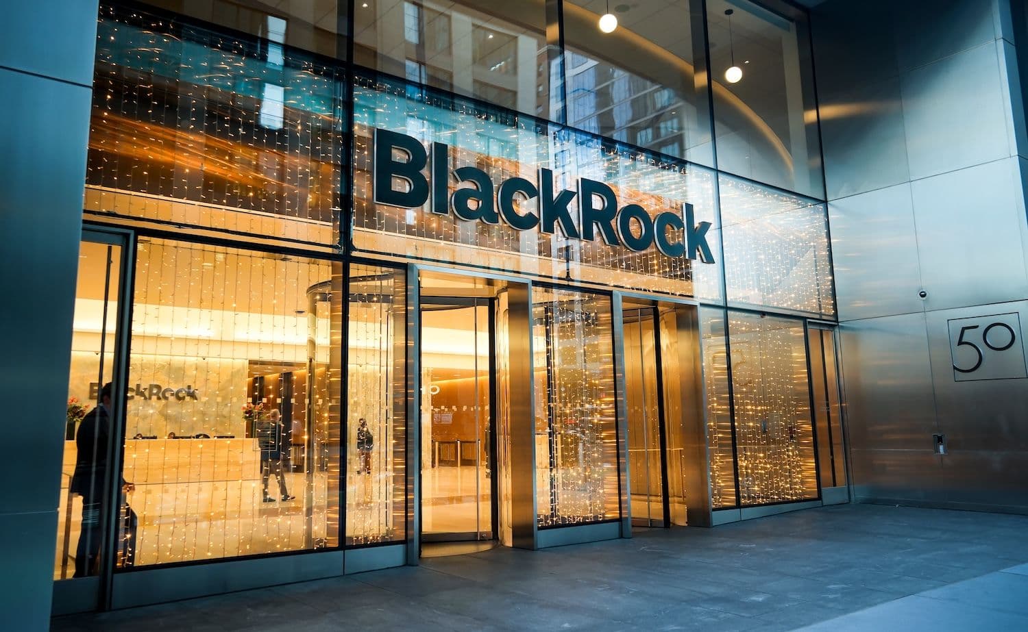 BlackRock ปฏิเสธแผนสร้าง ETF สำหรับ XRP แม้ความสนใจในอุตสาหกรรมจะเพิ่มขึ้น
