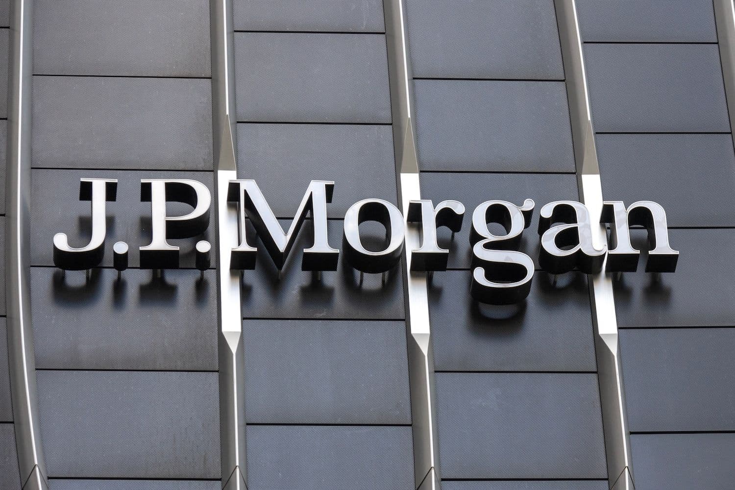 JPMorgan Flags DeFi Hacks And Flat TVL As $292M Kelp DAO Fallout Spreads