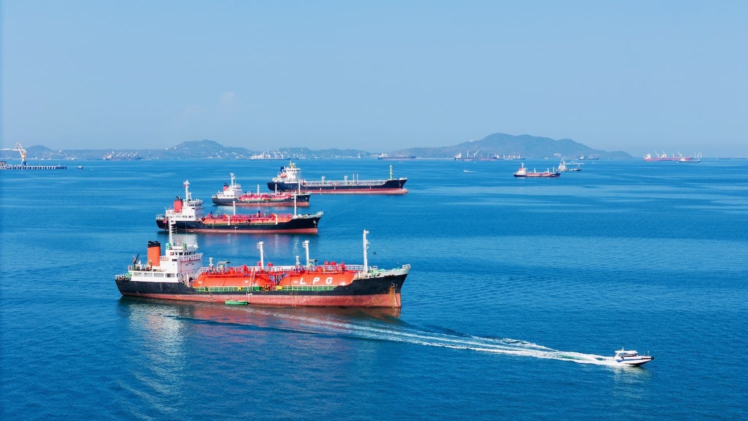 A Middle East supply shock rippled into crypto Thursday, pushing crude to $88.60 while Bitcoin sank toward $65,500. (Image: Shutterstock)