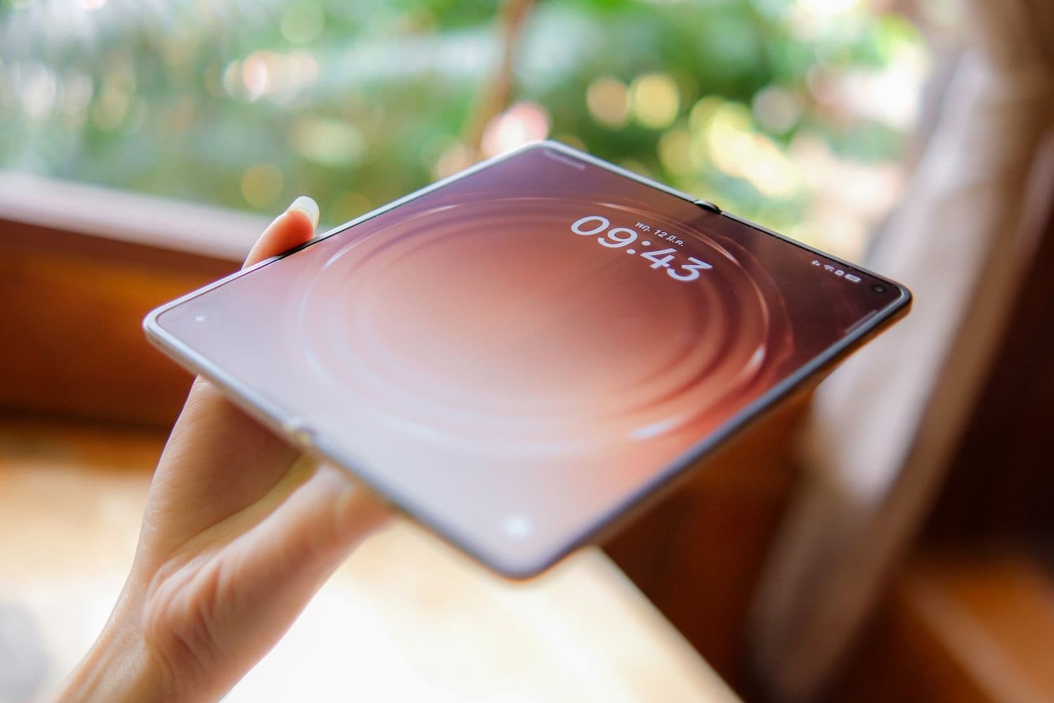 蘋果兩千美元可摺疊 iPhone 九月登場？目前已知消息逐點看
