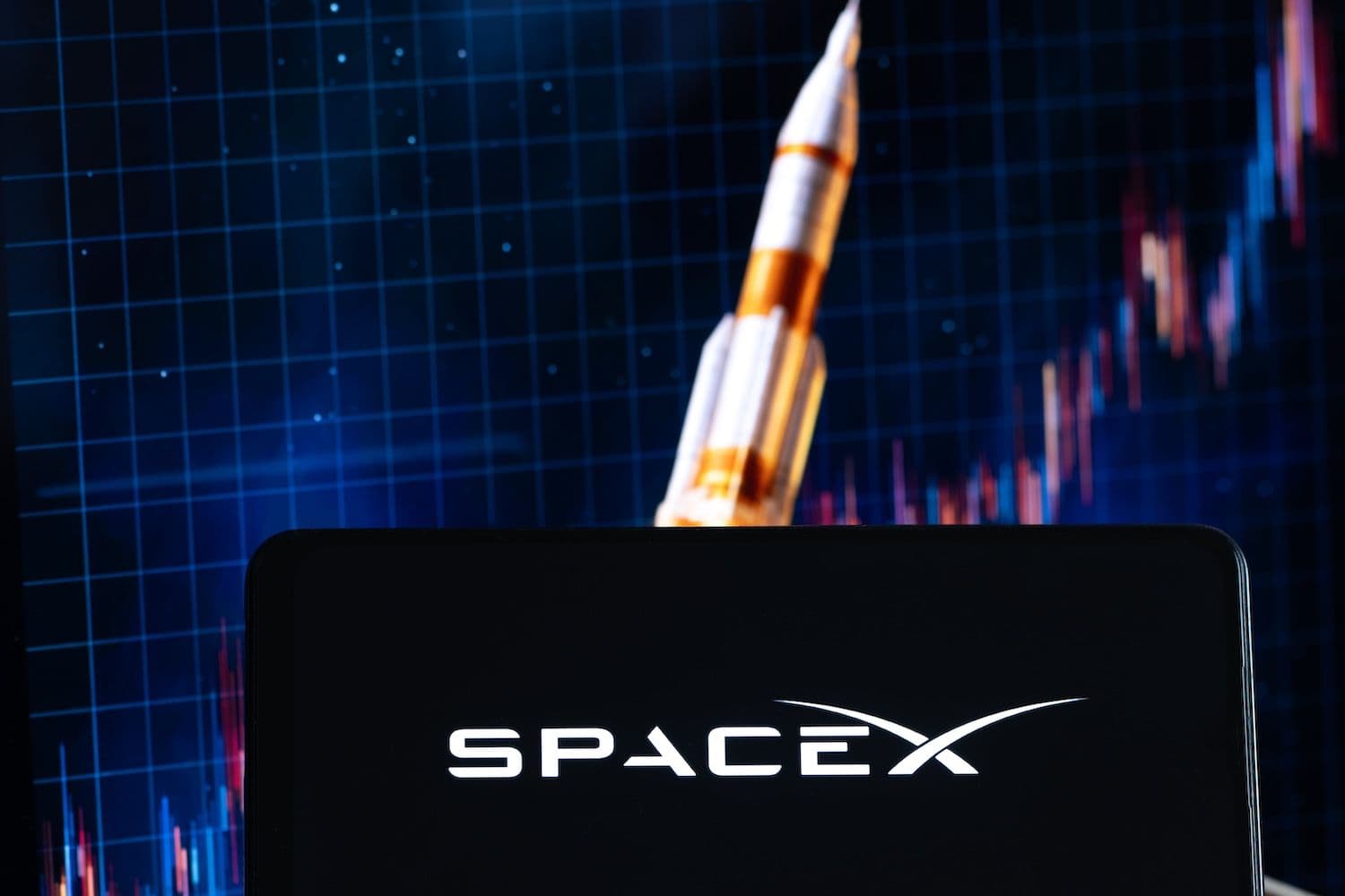 A second straight drop wiped more than $600 billion off the post-IPO rocket and AI company, denting the record debut. (Image: Shutterstock)