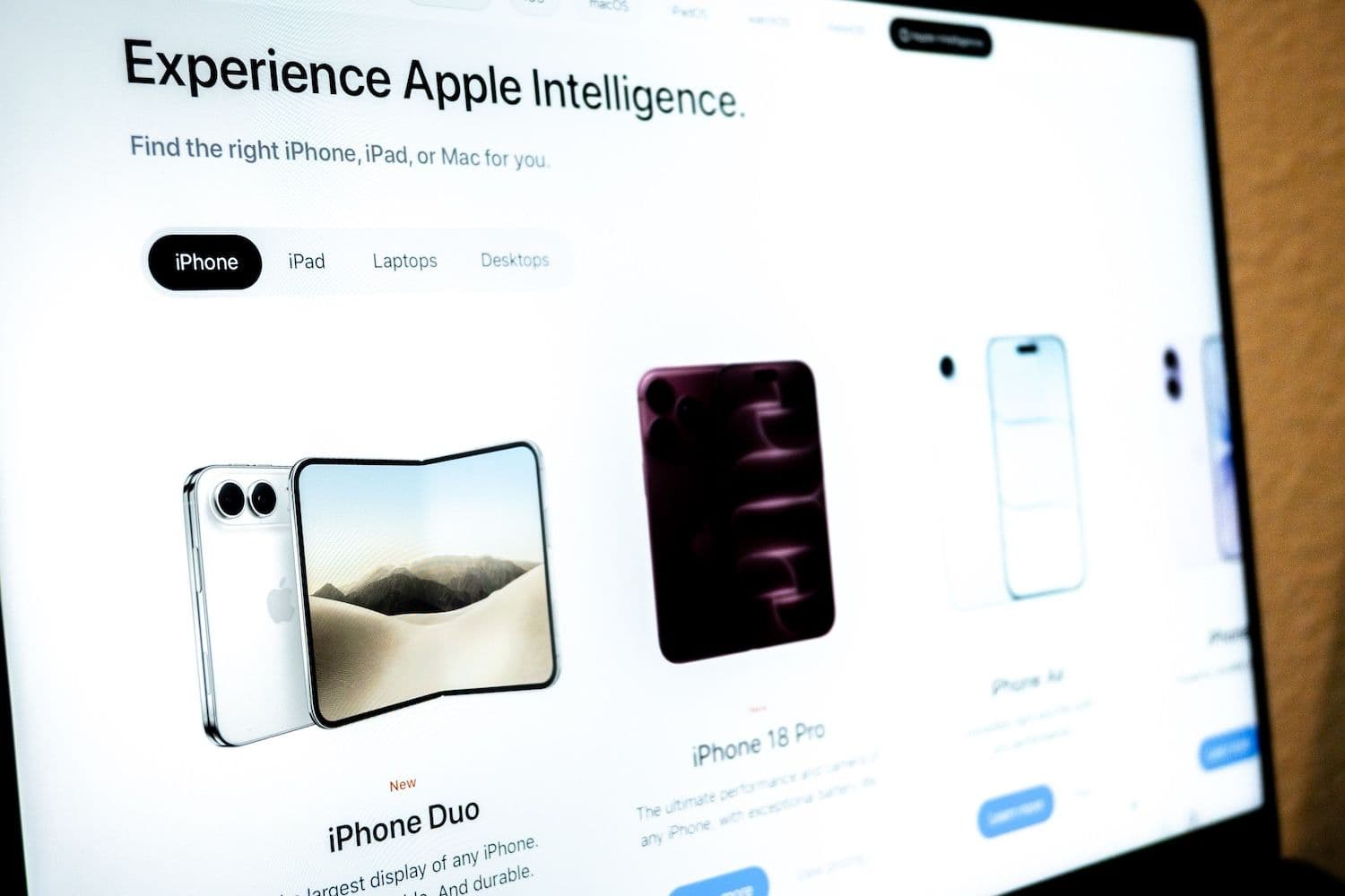 A fraudulent iPhone Duo preorder page uses a $500 offer while targeting vulnerable phones and crypto wallet data. (Image: Shutterstock)