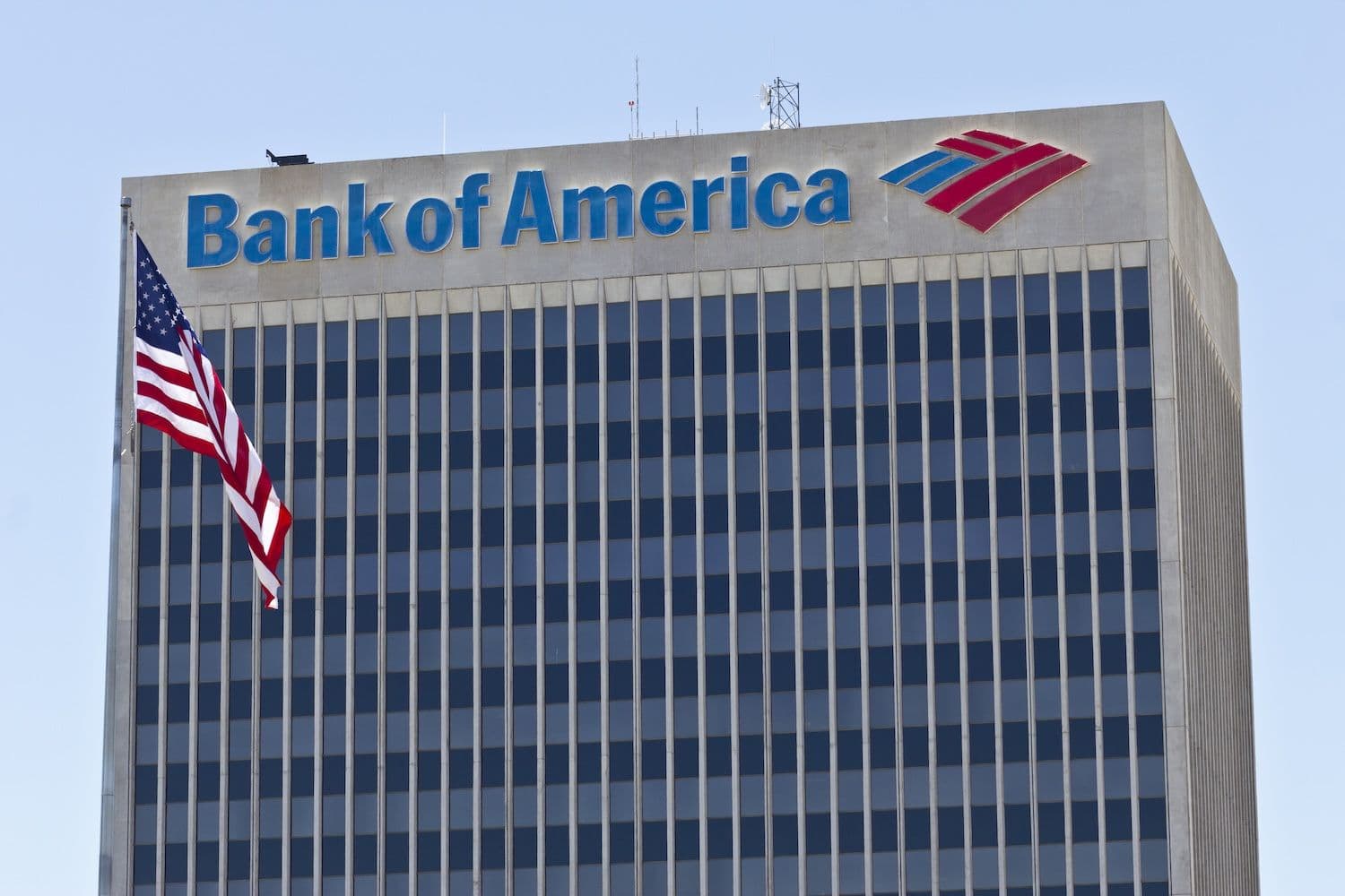 CEO Bank of America Peringatkan $6 Triliun Simpanan Bisa Kabur Jika Kongres Setujui Bunga untuk Stablecoin
