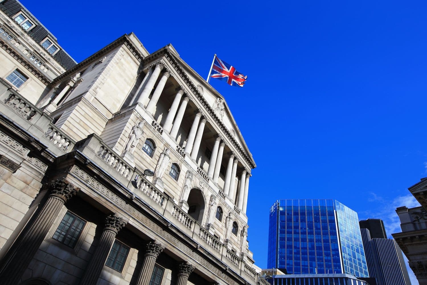 desktop-英国采用carf全球框架要求全面加密交易报告