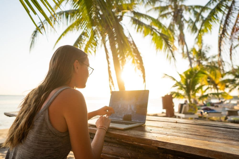 Melhores Países para Refúgio Fiscal de Criptomoedas em 2025: Guia de Viagem de Bitcoin para Nômades Digitais
