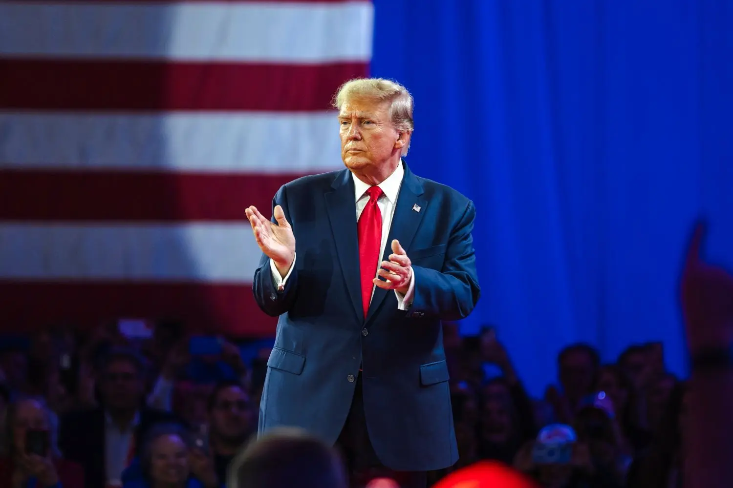 Standar Baru The Fed? Trump Jadikan Pemangkasan Suku Bunga Syarat Wajib