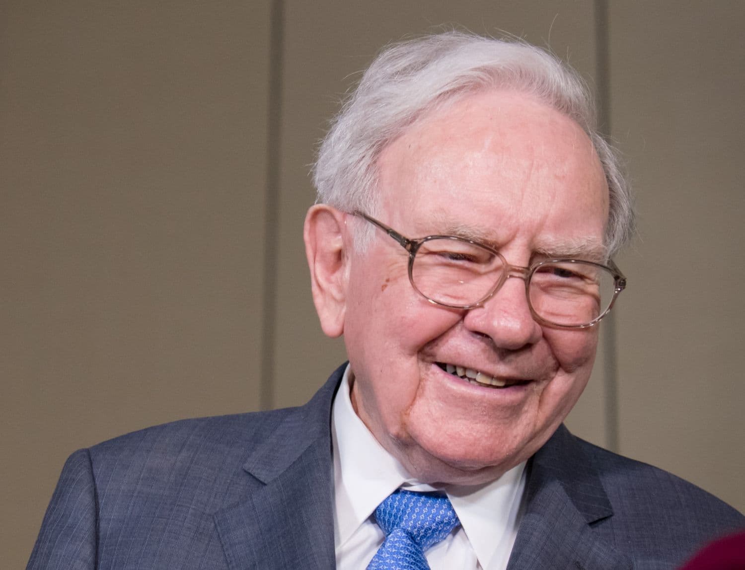 desktop-warren-buffett-qui-disait-qu’il-ne-paierait-pas-25-pour-tout-le-bitcoin-du-monde-prend-sa-retraite