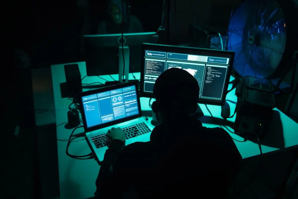 desktop-ai-versterkte-crypto-oplichting-wat-het-is-en-hoe-je-het-kunt-vermijden