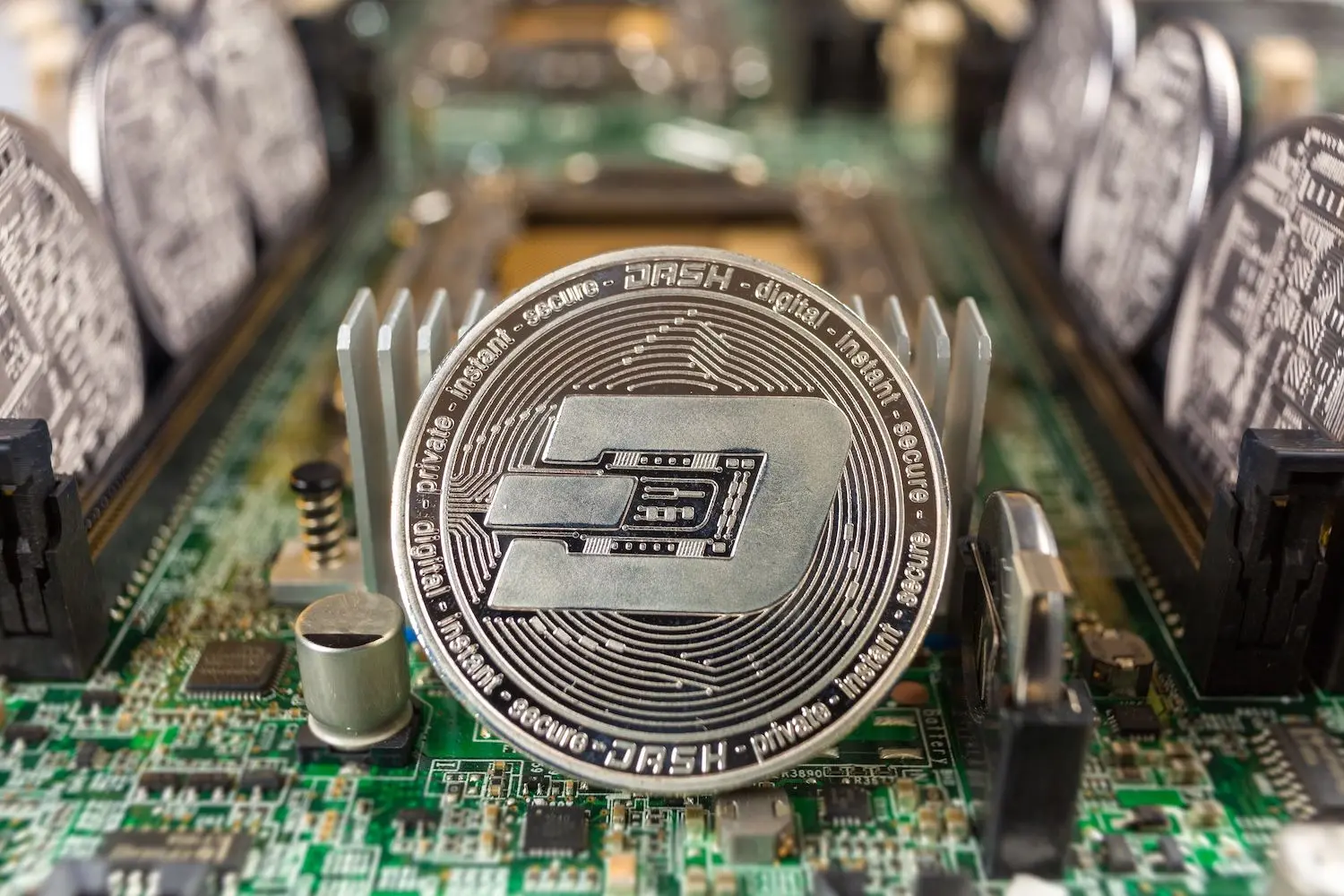 DASH вырос на 100% за неделю на фоне роста спроса на приватные монеты