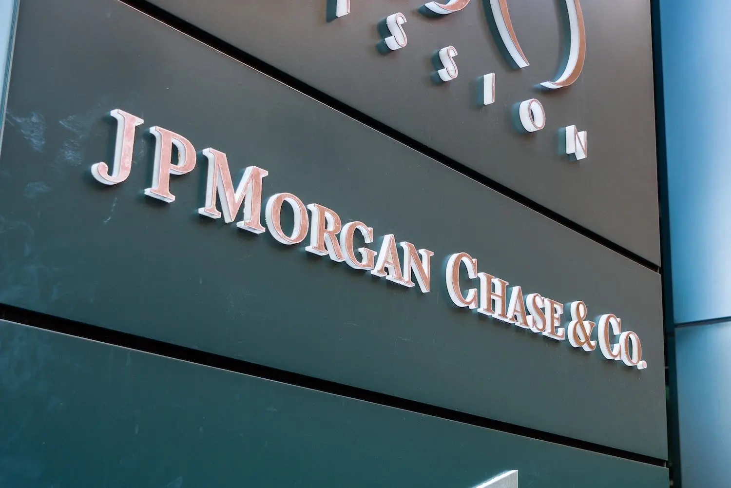 JPMorgan забезпечує оплату доступу до даних від 95% учасників-фінтех після зміни регуляторних вимог