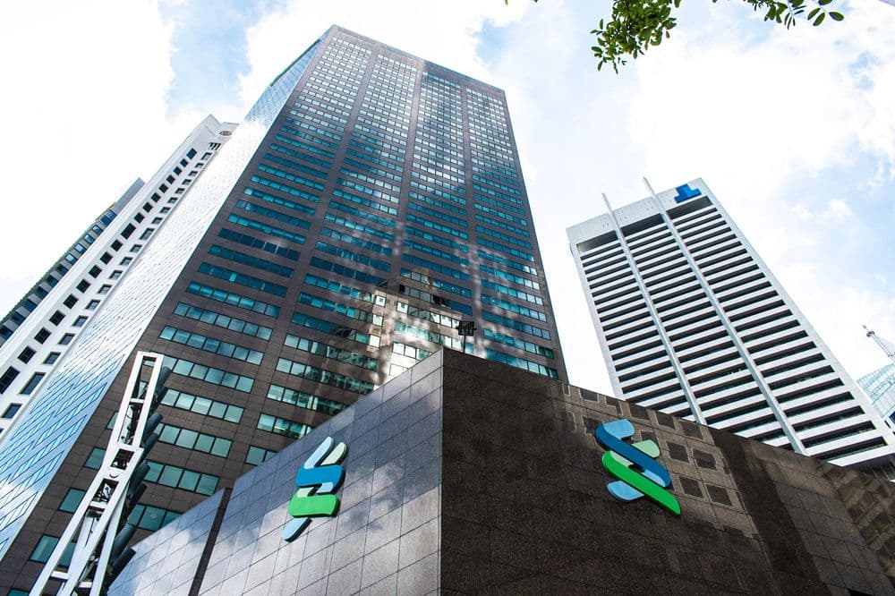 desktop-standard-chartered-avertit-que-les-avoirs-en-bitcoin-des-entreprises-pourraient-devenir-une-source-de-risque-à-la-baisse