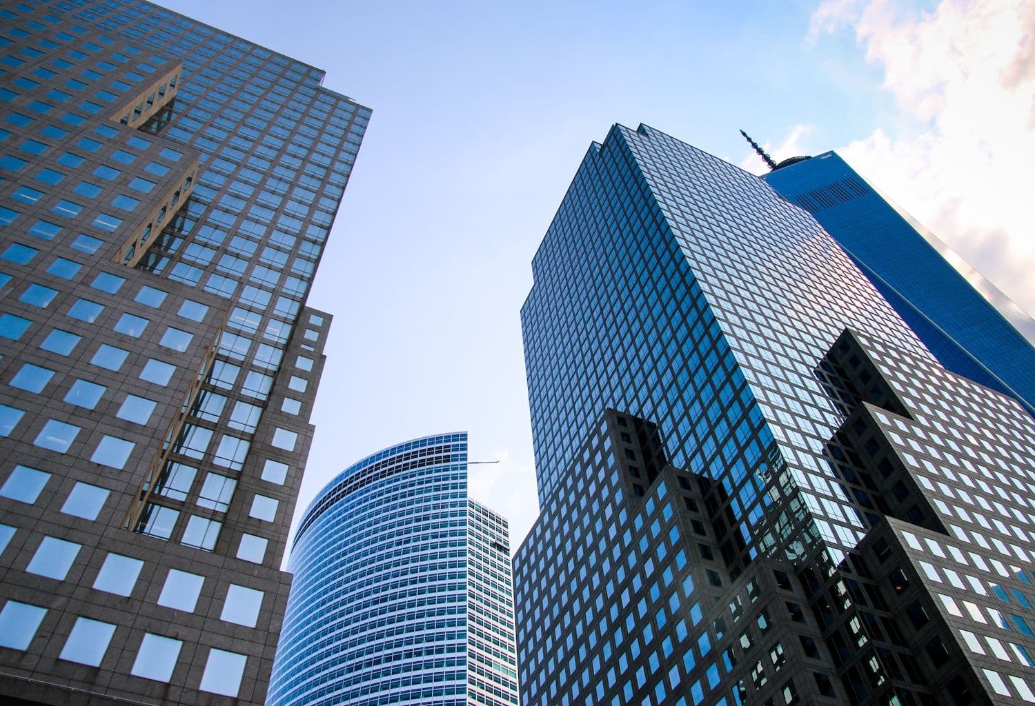 desktop-relatório-ripple-bancos-globais-investem-em-345-projetos-de-blockchain-à-medida-que-ativos-digitais-se-tornam-mainstream
