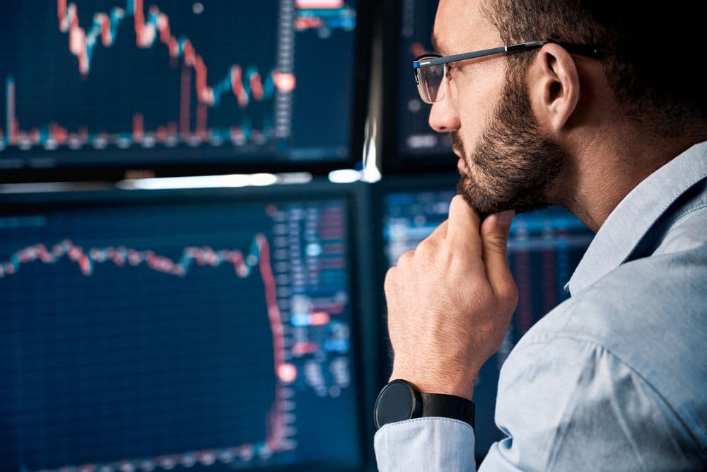 VanEck Exec Proposes Bitcoin-Backed Bonds to Address $14T US Debt Challenge