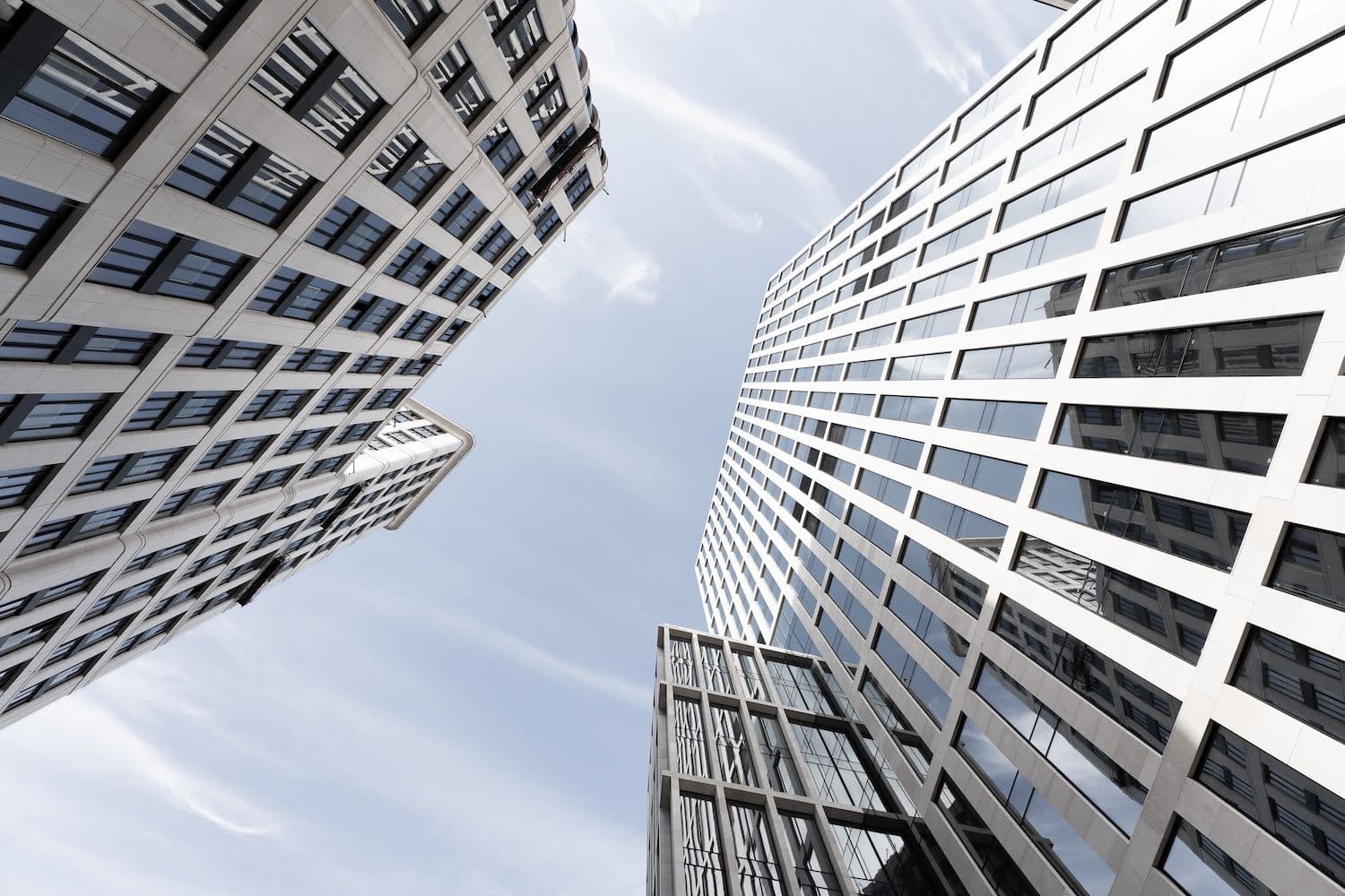 Primer ETF de Solana Lanza Con Flujos de Entrada de $20 Millones el  Día de Apertura