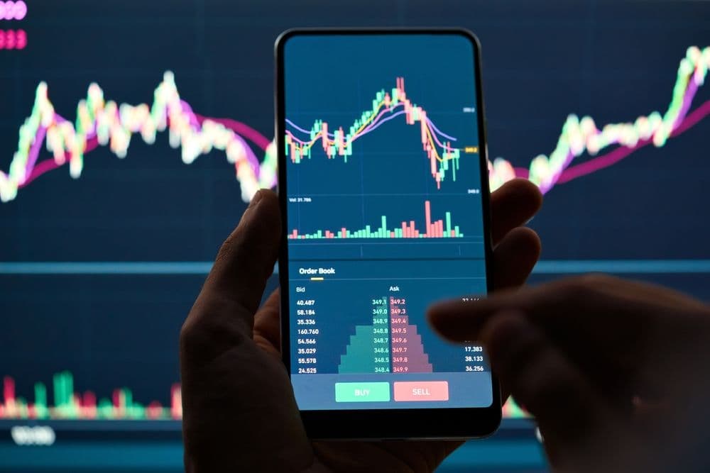 Bitcoin DeFi Shock: Babylon Loses $1.2B TVL in Planned Staking Migration