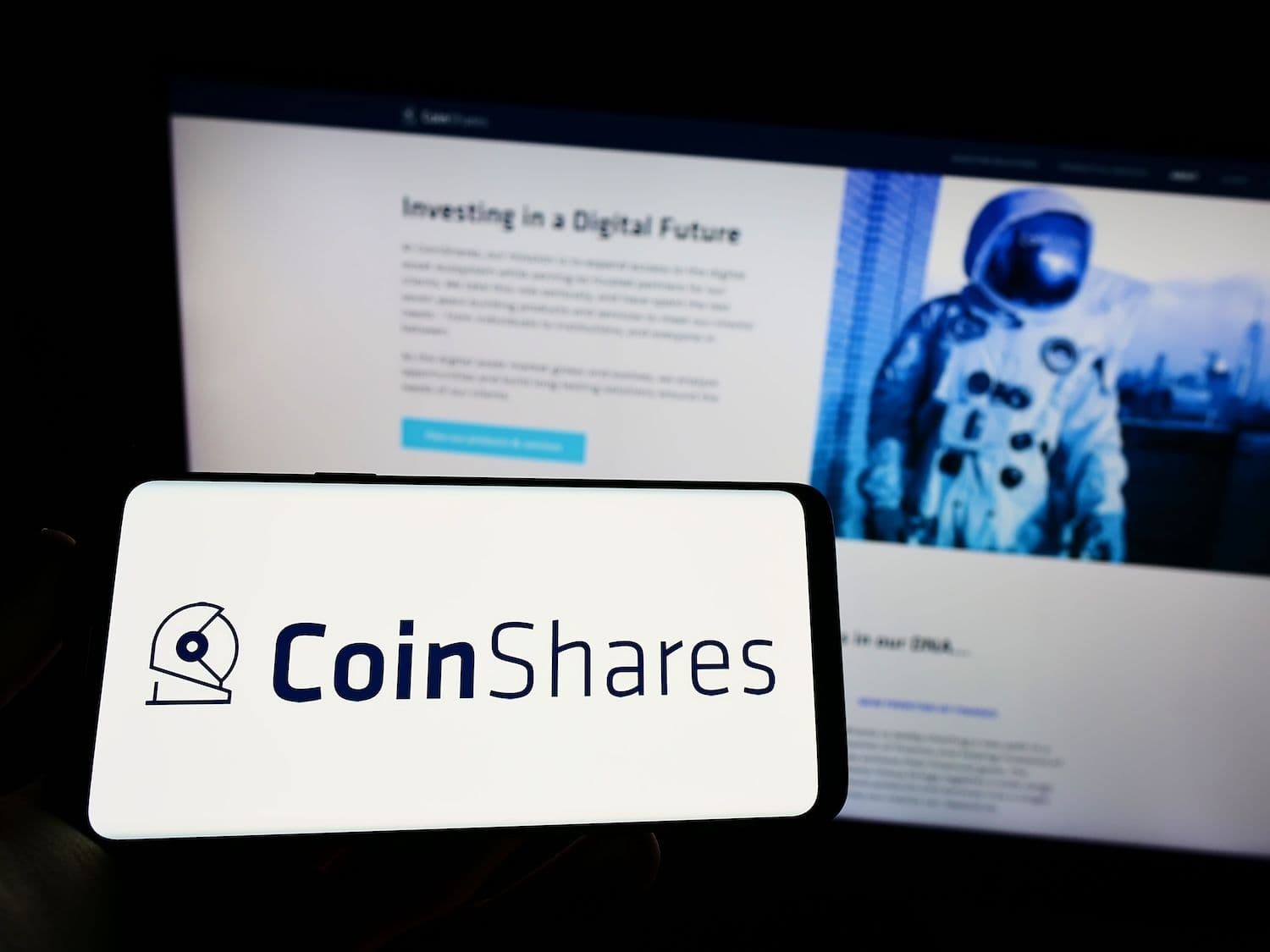 desktop-coinshares-abandons-xrp-solana-etf-plans-despite-robust-market-demand
